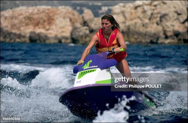 Competition of sea-doo and jet ski with Karine Paturel.