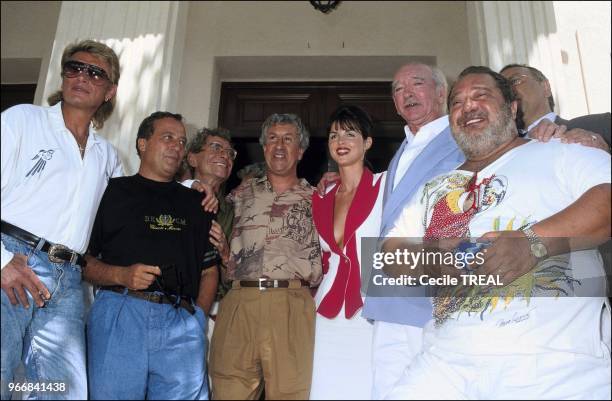 Hallyday, D.Hechter, D.Cowl, Collaro, Caroline and Eddy Barclay, Carlos.