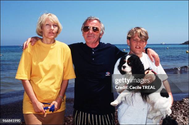 Charles Aznavour, Ulla, Nicolas and the dog Tobi.