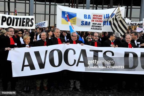 Manifestation des avocats du Grand Ouest de la France en grève contre le projet de loi du ministre de l'Economie Emmanuel Macron prévoyant une...