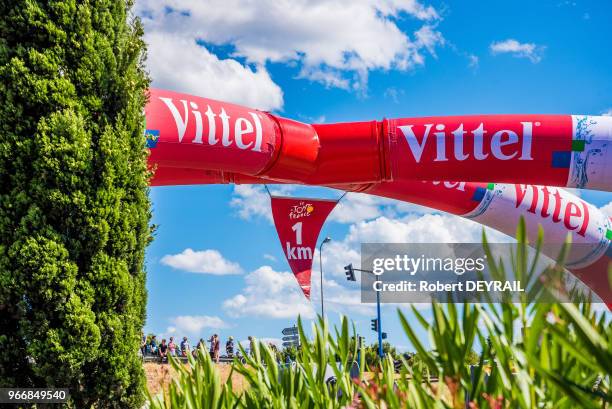 Publicté sur la route du Tour, lors de l'arrivée de la onzième étape du Tour de France cycliste, le 13 Juillet 2016, Montpellier, France.