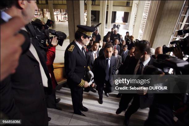 Conference de presse de Nicolas Sarkozy Ministre de l'interieur a rendu hommage aux differents services policiers, pompiers et CRS. Conference de...