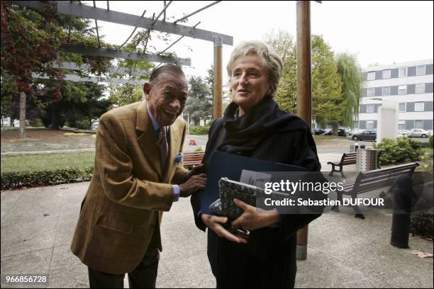 Visiting Gerontology area of the Rene Muret Bigottini hospital. With French singer Henri Salvador Visiting Gerontology area of the Rene Muret...