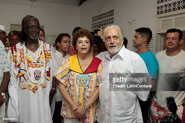 Vovo of Ile Aiye group receives Bahia's Governor Jackes Wagner and Chieff of Staff Dilma Rousseff at Ile Aiye Rainha for their parade on February 13,...