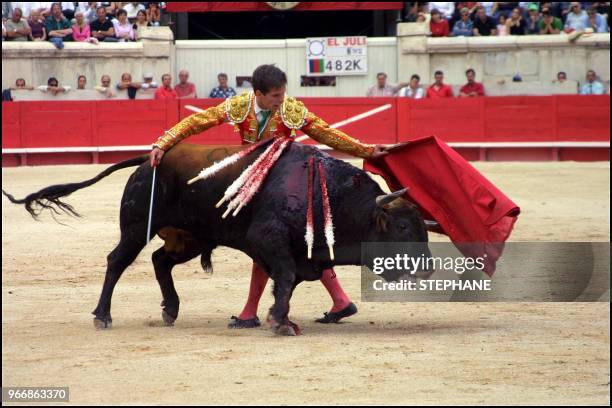 Juan Bautista fights against a bull from the Domingo Hernandez ganaderia.
