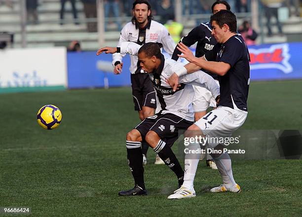 Jonathan Biabiany of Parma competes with Aleksandar Kolarov of Lazio during the Serie A match between Parma FC and SS Lazio at Stadio Ennio Tardini...