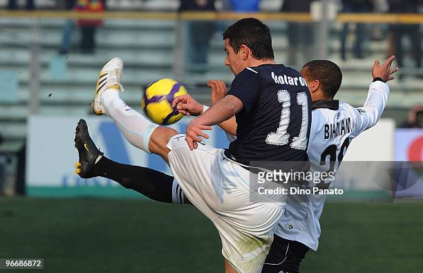 Jonathan Biabiany of Parma competes with Aleksandar Kolarov of Lazio during the Serie A match between Parma FC and SS Lazio at Stadio Ennio Tardini...