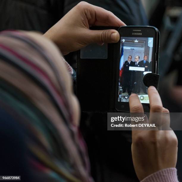 Le ministre de l'Intérieur et des Cultes, Bernard Cazeneuve, a participé à la pose de la première pierre de l'Institut français de civilisation...