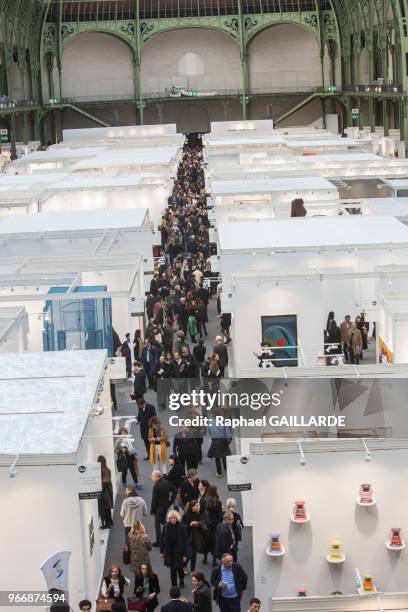 Exposition au Grand Palais de la FIAC 2016 le 24 octobre 2016 à Paris, France.