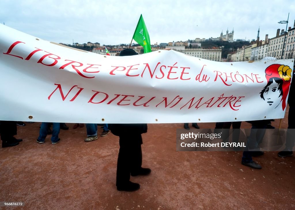 Manifestation contre l'état d'urgence à Lyon