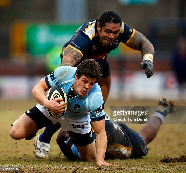 Anthony Allen of Leicester Tigers in action during the Guinness Premiership match between Leeds Carnegie and Leicester Tigers at Headingley Stadium...