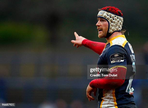 Andy Titterrell of Leeds Carnegie in action during the Guinness Premiership match between Leeds Carnegie and Leicester Tigers at Headingley Stadium...