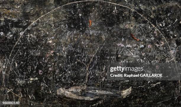 Détail de l'oeuvre 'Für Paul Celan: Halme der Nacht 1998-2013' exposée lors d'une rétrospective consacrée à Anselm Kiefer le 16 décembre 2015 au...