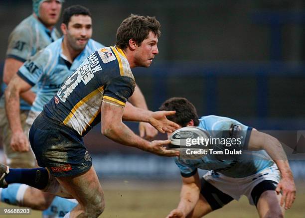 Scott Barrow of Leeds Carnegie in action during the Guinness Premiership match between Leeds Carnegie and Leicester Tigers at Headingley Stadium on...