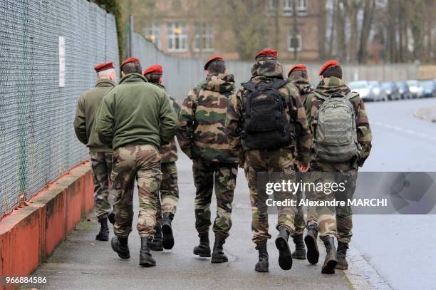 Le 13e Regiment de dragons parachutistes de Dieuze .