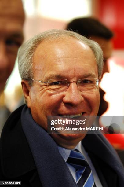 Bernard Niquet, ex-conseiller technique de l'ancien president Jacques Chirac, Prefet de la Region Lorraine, prefet de la Zone de Defense-Est et...