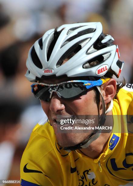 Overall leader's yellow jersey Luxembourger Frank Schleck sprints, on July 22 at the end of the 157 km sixteenth stage of the 2008 Tour de France...