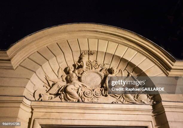 Hôtel Amelot de Bisseuil dit 'des Ambassadeurs de Hollande' le 6 décembre 2016, Paris, France. Façade donnant au 47 rue Vieille du temple ;elle offre...