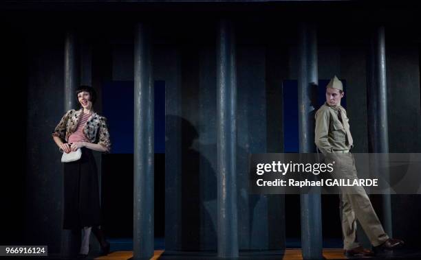 Pauline Clément et Noham Morgensztern de la Comédie-Française interprètent la pièce 'La Ronde' d'après Arthur Schnitzler, mise en scène d'Anne...