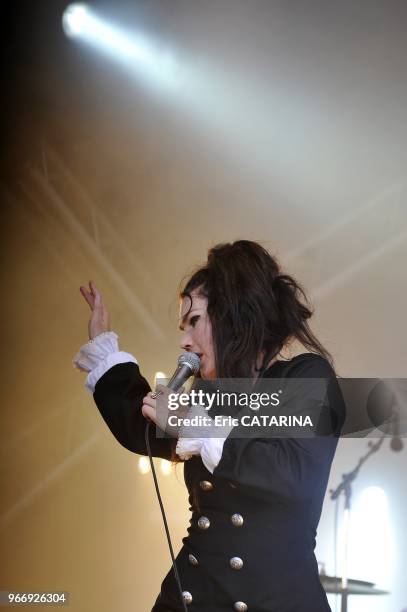 Annette Roche Singer 2,428 Brisa Stock Photos, High-Res Pictures, and Images - Getty Images