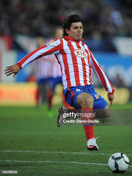 Sergio Aguero of Atletico Madrid in action during the La Liga match between Atletico Madrid and Barcelona at Vicente Calderon Stadium on February 14,...