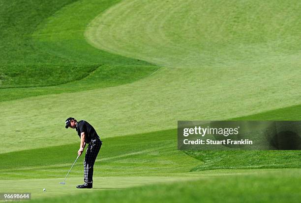 Bryce Molder putting on the eighth hole during the final round of the AT&T Pebble Beach National Pro-Am at Pebble Beach Golf Links on February 14,...