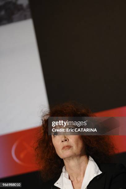 Azema Classification Azema Photos and Premium High Res Pictures - Getty Images