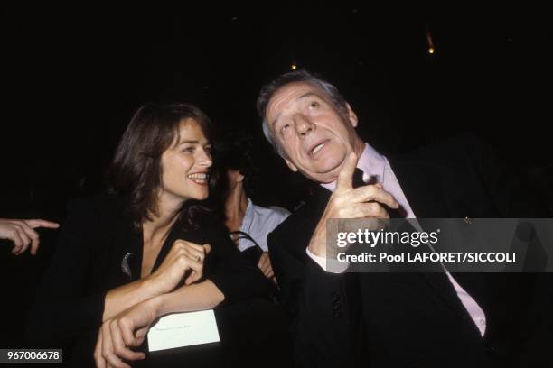 Charlotte Rampling et Yves Montand à une soirée le 18 septembre 1981 à Paris, France.