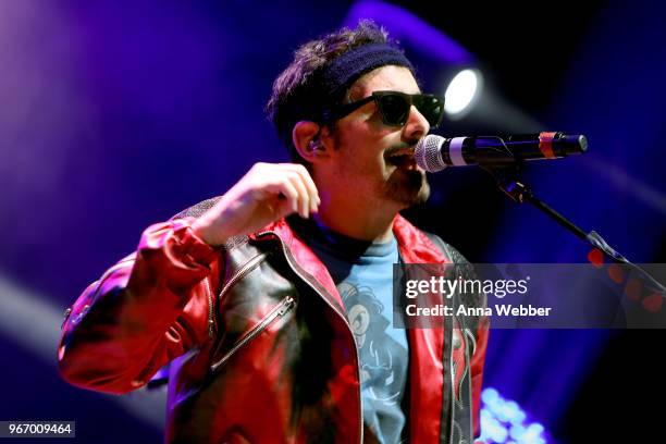 Singer-songwriter Brad Paisley performs onstage during Nashville '80s Dance Party benefiting The Alzheimer's Association at Wild Horse Saloon on June...