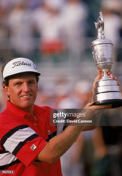 Mark Calcavecchia of the USA holds aloft the Claret Jug after winning the British Open played at Royal Troon in Ayrshire, Scotland. \ Mandatory...