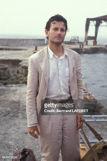Francis Huster lors du tournage du film 'Equateur' de Serge Gainsbourg le 31 janvier 1983 au Gabon.