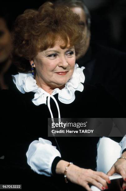 Portrait d'Odette Joyeux, actrice, sur le plateau de l'émission de télévision 'Le Grand Echiquier' le 23 janvier 1984 à Paris, France.