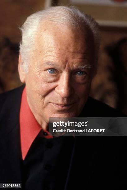 Portrait de Curd Jurgens, acteur, chez lui le 23 décembre 1979 à Gruben, Suisse.