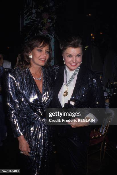 Michèle Mercier et Esther Williams au Festival de Cabourg le 17 juin 1988, France.