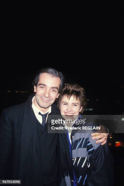 Pierre Arditi et Miou-Miou lors d'un première le 18 novembre 1985 à Paris, France.
