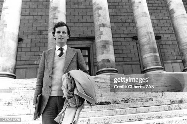 Portrait du député Michel Barnier à l'Assemblée Nationale, à Paris, en France, le 21 mars 1978.