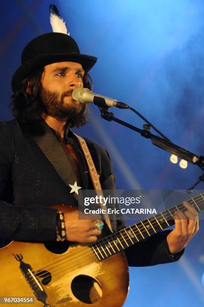 French singer Maxime Nucci starts a new career as Yodelice.