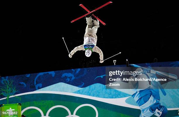 Dale Begg-Smith of Australia takes 2nd place during the MenÕs Freestyle Skiing Moguls on Day 3 of the 2010 Vancouver Winter Olympic Games on February...