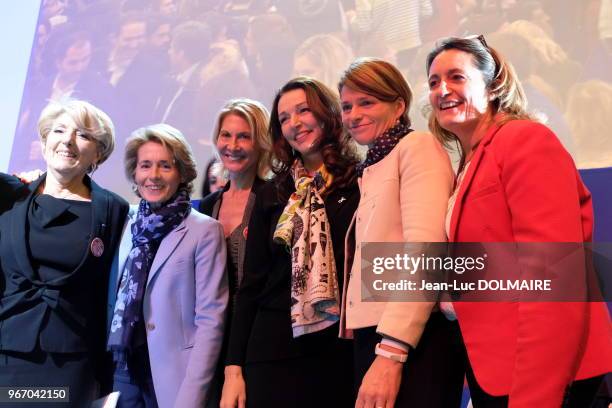 Valérie Boyer porte-parole de François Fillon, Anne Levade lors du dernier meeting de François Fillon, finaliste de la primaire de la droite et du...
