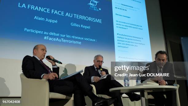 Alain Juppé et Gilles Keppel à l'Ecole des Mines, sous l'égide de l'Institut Montaigne lors d'aun débat sur le thème 'La France face au terrorisme'...