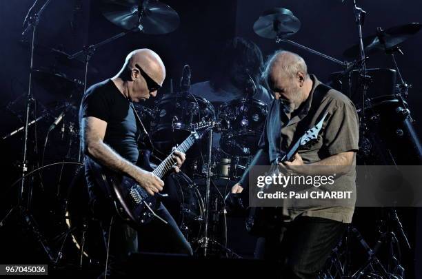 Le guitariste americain Joe Satriani en concert au Grand Rex le 24 septembrel 2015, Paris, France.