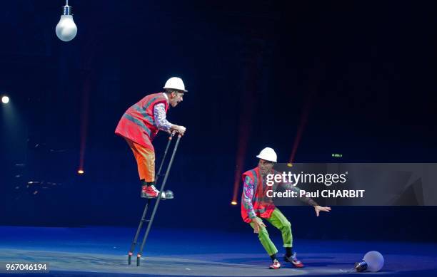 Cirkacuba au Cirque Phenix sur la pelouse de Reuilly, le 22 decembre 2016, Paris, France.