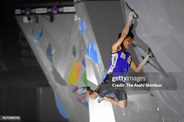 Tomoa Narasaki of Japan competes in the Men's final on day two of the IFSC World Cup Hachioji at Esforta Arena Hachioji on June 3, 2018 in Hachioji,...