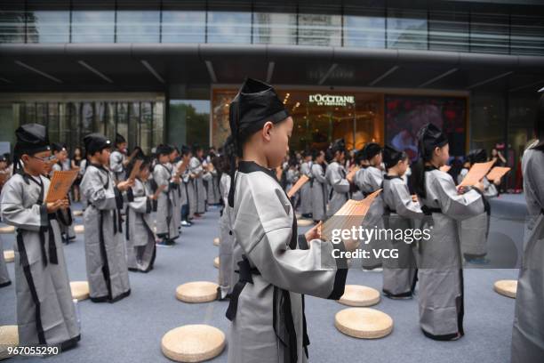 Di Zi Gui Ruler Di Zi Gui Photos and Premium High Res Pictures - Getty Images