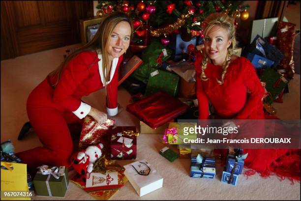 Princess Camilla of Bourbon-Two Sicilies with her sister, Cristiana Crociani, 20th December 2003.