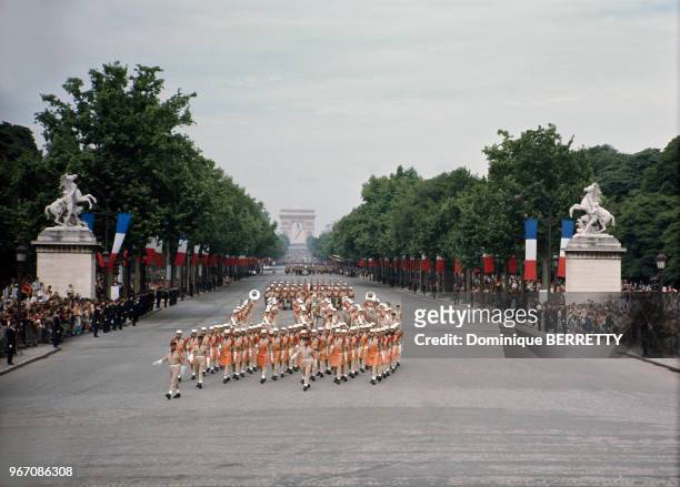 Pionniers de la Légion étrangère lors du défilé militaire du 14 juillet 1972 sur les Champs-Elysées à Paris, France.