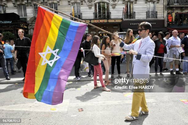 Defile annuel de la 'Marche des Fiertes' qui s'est d'abord appelee Gay Pride, puis la Lesbian and Gay Pride, puis LGBT Pride pour finalement...