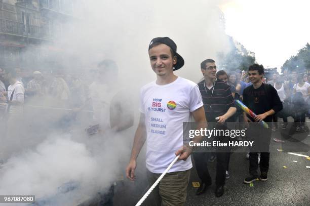 Defile annuel de la 'Marche des Fiertes' qui s'est d'abord appelee Gay Pride, puis la Lesbian and Gay Pride, puis LGBT Pride pour finalement...