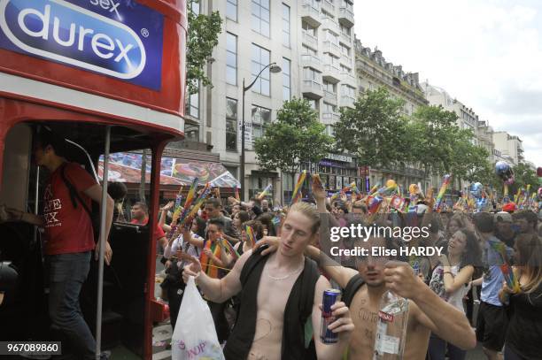 Defile annuel de la 'Marche des Fiertes' qui s'est d'abord appelee Gay Pride, puis la Lesbian and Gay Pride, puis LGBT Pride pour finalement...