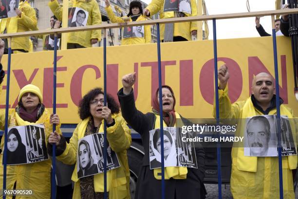 Manifestation organisé par le collectif 'No2Rohani & StopExecutionsIran' contre les exécutions en Iran, le 28 janvier 2016, Place Denfert-Rochereau,...